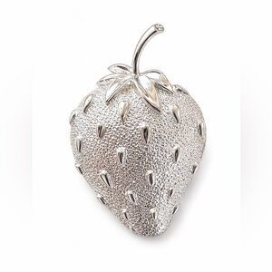 Vintage Sarah Coventry Strawberry Brooch –‎ Silver Tone Textured Pin